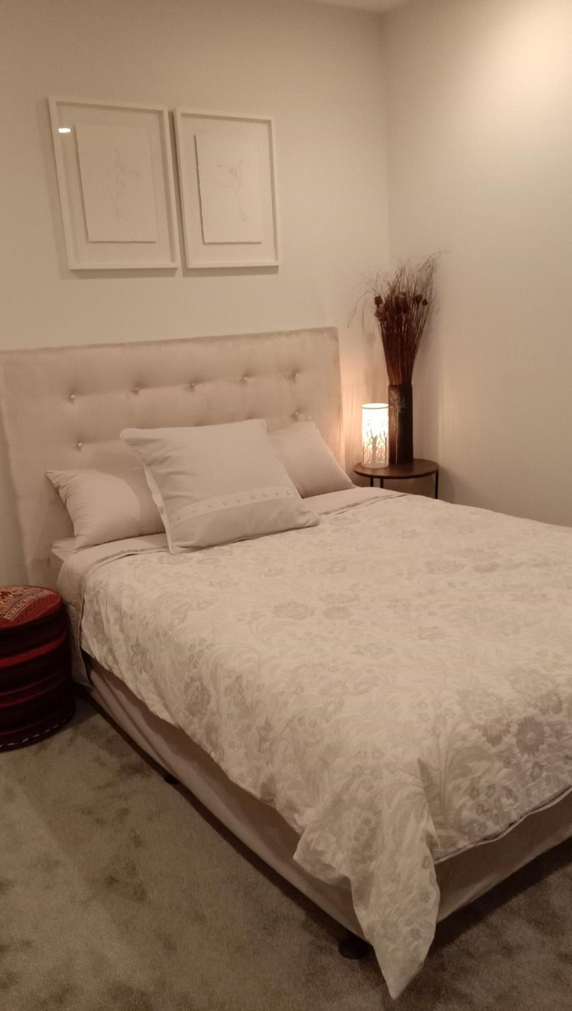 Rose & Stream Retreat Apartment Waikuku Phòng bức ảnh